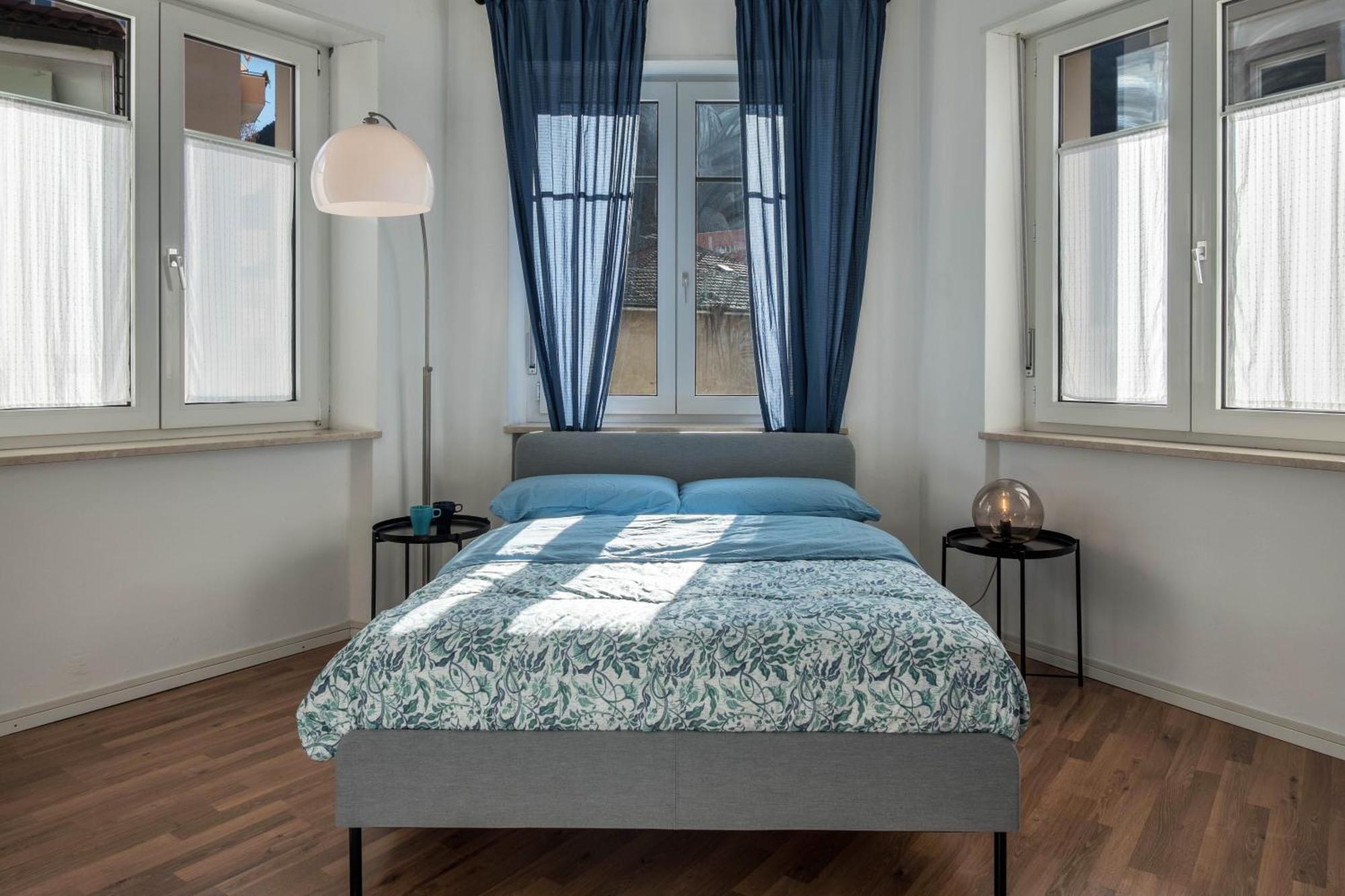 Appartamento Premium con 3 Camere da Letto e Balcone