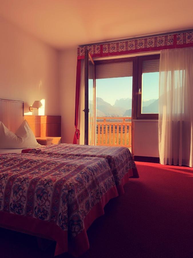Single Room,943316395:JPEG
