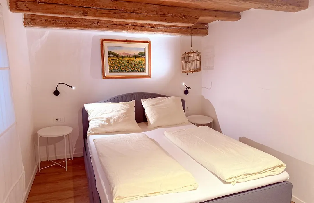 Holy View Apartment-1