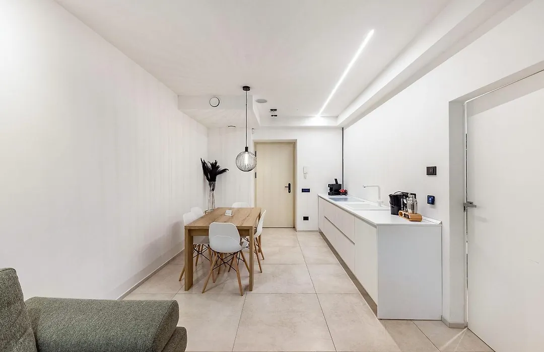 App 206 Palazzo Cavour-1
