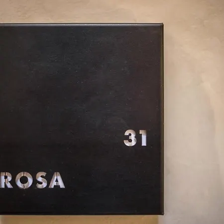 Rosa Goldenstern Residence-2