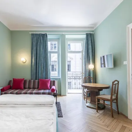 Stay COOPER l Laurenz-3