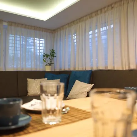 Citychalet Family Bozen-2