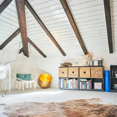 Cozy Artist Loft-3