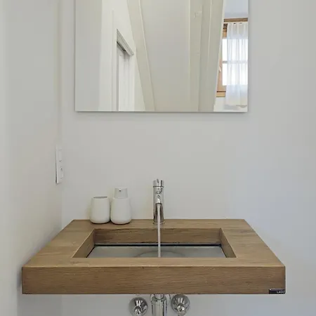 Historic Rooms And Apartments In The City Centre Of Bolzano-2