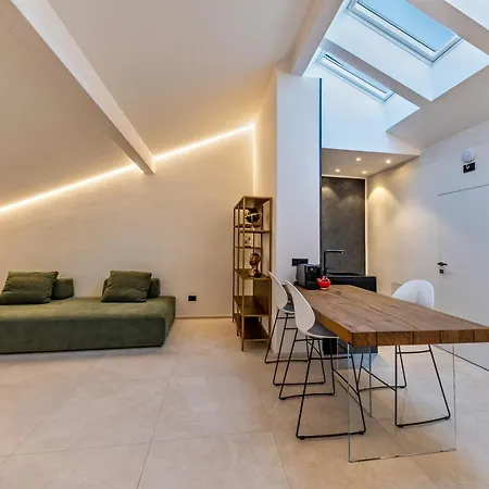 App 303 Palazzo Cavour-3