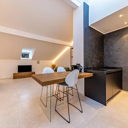 App 303 Palazzo Cavour-2
